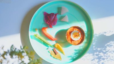 Room5656のPSCコースでは様々なスパイス料理を作ります。写真は、ピクルス、卵のカレーです。